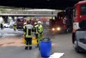 LKW blieb unter Bruecke haengen Koeln Ehrenfeld Innere Kanalstr Hornstr P356